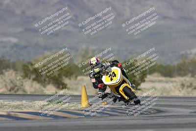 media/Jan-15-2026-Racers Edge (Thu) [[dfebeb70ab]]/2-A Group/Session 5 (Turn 5)/